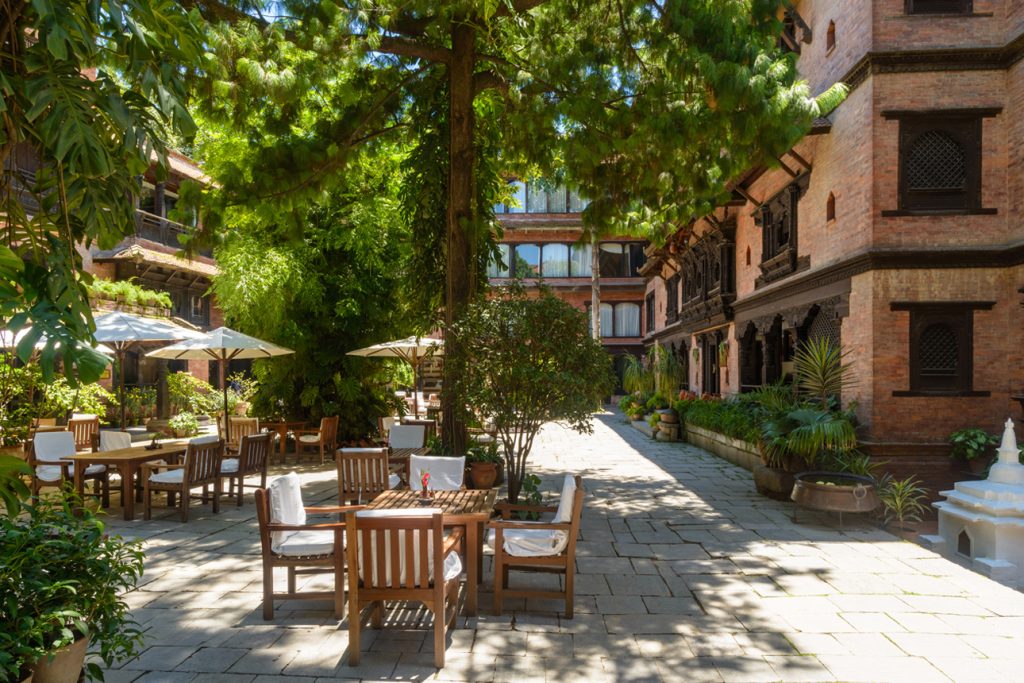 Nepal – Dwarikas Hotel – Courtyard – www-dwarikas-com – slide1